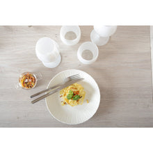 Charger l'image dans la galerie, Mini casserolette en verre 7x11x6cm