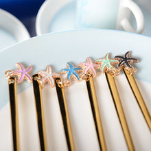 Charger l'image dans la galerie, Fourchettes à dessert dorées étoile - lot de 6