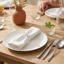 Charger l'image dans la galerie, Assiette plate blanche Flora 26.6x26.6x2cm