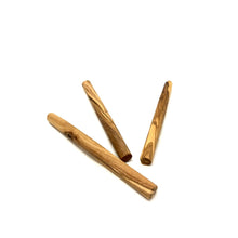 Charger l'image dans la galerie, Os à mâcher en bois d'olivier pour petit chien ou chat (lot de 3)