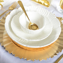 Charger l'image dans la galerie, Cuillères à dessert dorées - lot de 6