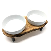 Charger l'image dans la galerie, Station d'alimentation RUSTY PLUS (bol en porcelaine de 2 x 0,9 litre) "soulevée" pour l'alimentation et l'eau