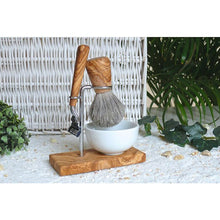 Charger l'image dans la galerie, Porte-brosse de rasage KLASSIK avec brosse de rasage et rasoir humide