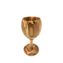 Charger l'image dans la galerie, Gobelet à vin VINO en bois d'olivier, verre à pied