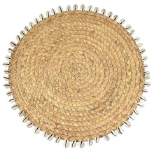 Charger l'image dans la galerie, Dessous d'assiette en osier avec coquillages