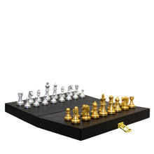 Charger l'image dans la galerie, Jeu de backgammon/jeu d'échec dans une mallette en simili cuir noir