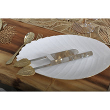 Charger l'image dans la galerie, Assiette de présentation feuille blanche 37cm
