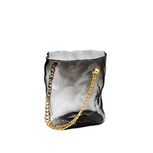 Charger l'image dans la galerie, Vase sac en verre noir transparent avec anse argent 20x12x24cm
