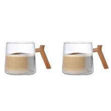 Charger l'image dans la galerie, Mugs en verre avec anse en bois - lot de 2
