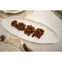 Charger l'image dans la galerie, Plat ovale fleur blanche 37cm
