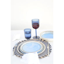 Charger l'image dans la galerie, Assiette à dessert bleue en porcelaine 21.5x21.5x1.4cm
