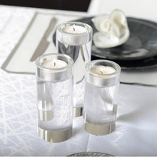 Charger l'image dans la galerie, Bougeoir rond haut en verre h.10 cm
