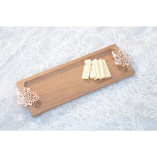 Charger l'image dans la galerie, Plateau en bois avec décoration corail rose gold 42x13x3cm
