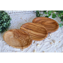 Charger l'image dans la galerie, Lot de 3 bols ovales d'une longueur d'environ 15 à 17 cm chacun en bois d'olivier

