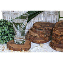 Charger l'image dans la galerie, Lot de 6 sous-verres RUSTIQUE ROND Ø 10 à 12 cm environ en bois d'olivier
